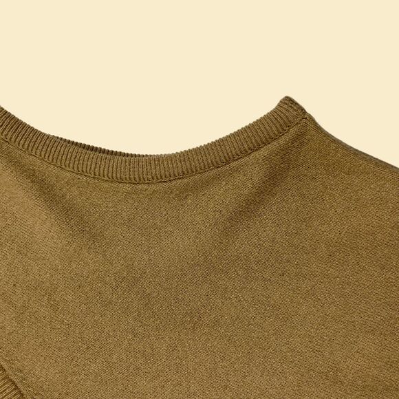 90s Burberrys sweater vest, vintage 42" beige lambswool Scotland made knit vest - Picture 5 of 9